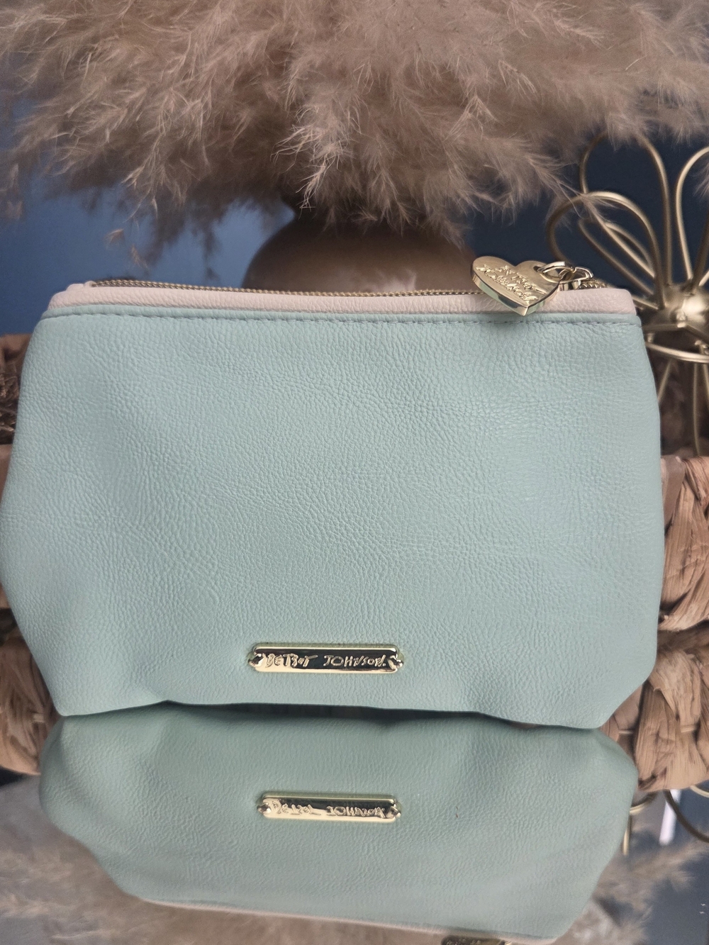 Betsey Johnson Aqua Mint Makeup Bag Cosmetic Case Gold Heart Zip Travel Pouch